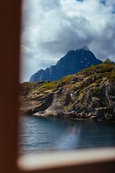 Nyvågar Rorbuhotell  - by Classic Norway Hotels