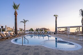 Arkadia Luxury Hotel Apartments