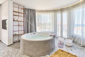 Arkadia Luxury Hotel Apartments