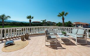 Arkadia Luxury Hotel Apartments