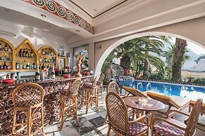 Black Sandy Beach Hotel