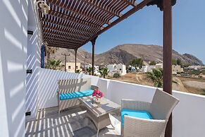 Black Sandy Beach Hotel