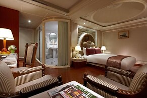 Charming Castle Hotel