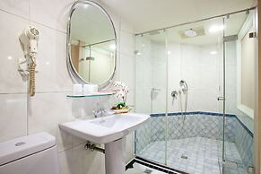 Charming Castle Hotel