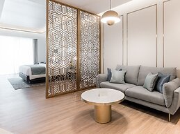 Resorts World Sentosa - Crockfords Tower