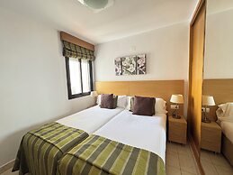 Macdonald La Ermita Resort