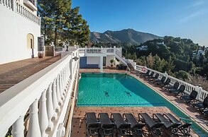 Macdonald La Ermita Resort