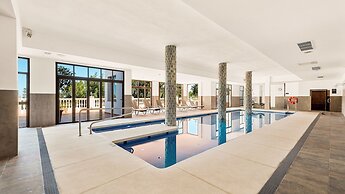 Macdonald La Ermita Resort