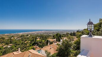 Macdonald La Ermita Resort