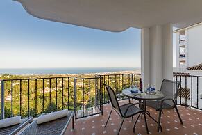 Macdonald La Ermita Resort