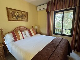 Macdonald La Ermita Resort