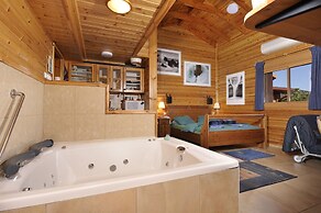 Ohn-Bar Guesthouse