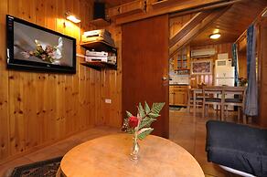 Ohn-Bar Guesthouse