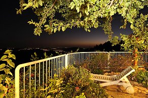 Ohn-Bar Guesthouse