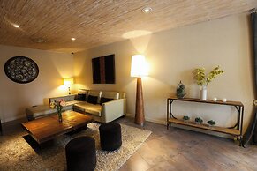 Bahía Redonda Hotel