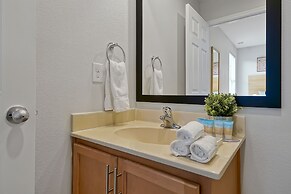 Encantada Resort Vacation Townhomes by IDILIQ