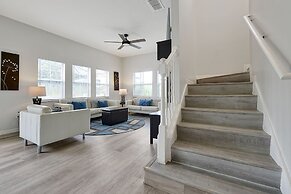 Encantada Resort Vacation Townhomes by IDILIQ