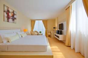 Jinhold Apartment Hotel Bintulu