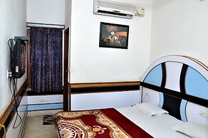 Anoop Hotel