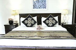 Amatra By the Ganges