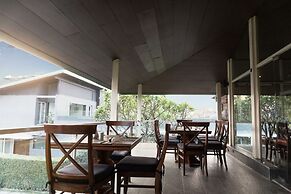 Amatra By the Ganges