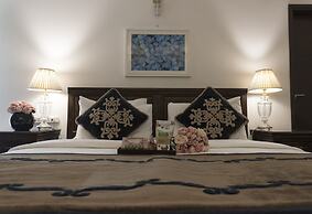 Amatra By the Ganges