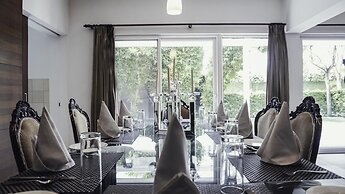 Amatra By the Ganges