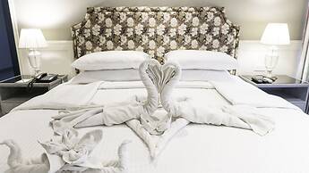 Amatra By the Ganges