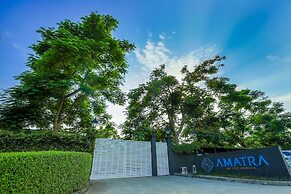 Amatra By the Ganges