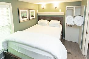 Sun Retreats at Wild Acres