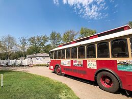 Sun Retreats at Wild Acres