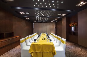 Authentic Hanoi Boutique Hotel