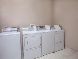 Super 8 by Wyndham Mansfield LA