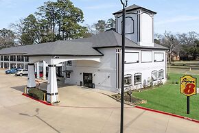 Super 8 by Wyndham Mansfield LA