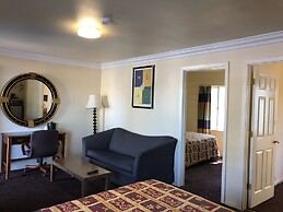 Lamplighter Motel