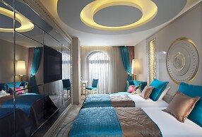 Sura Design Hotel and Suites - Boutique Class
