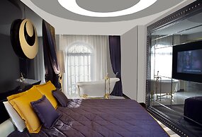 Sura Design Hotel and Suites - Boutique Class