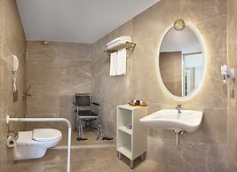 Sura Design Hotel and Suites - Boutique Class