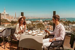 Sura Design Hotel and Suites - Boutique Class