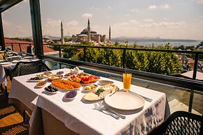 Sura Design Hotel and Suites - Boutique Class