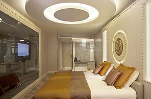 Sura Design Hotel and Suites - Boutique Class
