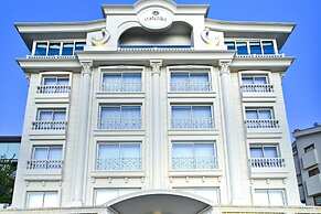 La Boutique Hotel & Suites