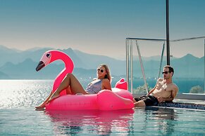 La Boutique Hotel & Suites