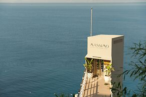 La Boutique Hotel & Suites