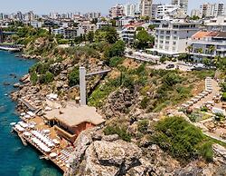 La Boutique Hotel & Suites