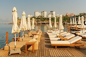 La Boutique Hotel & Suites