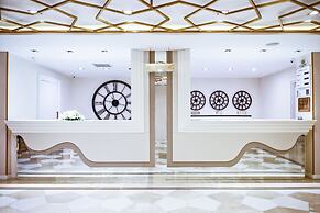 La Boutique Hotel & Suites