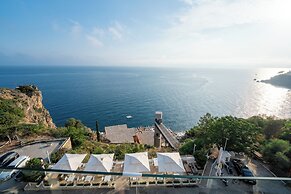 La Boutique Hotel & Suites