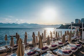 La Boutique Hotel & Suites