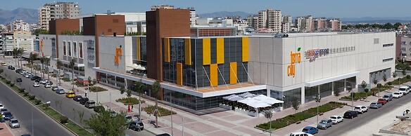 La Boutique Hotel & Suites